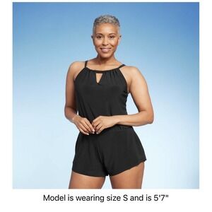 Womens swim romper with pockets Black size M 8-10 Msrp$45 Bathing Suit